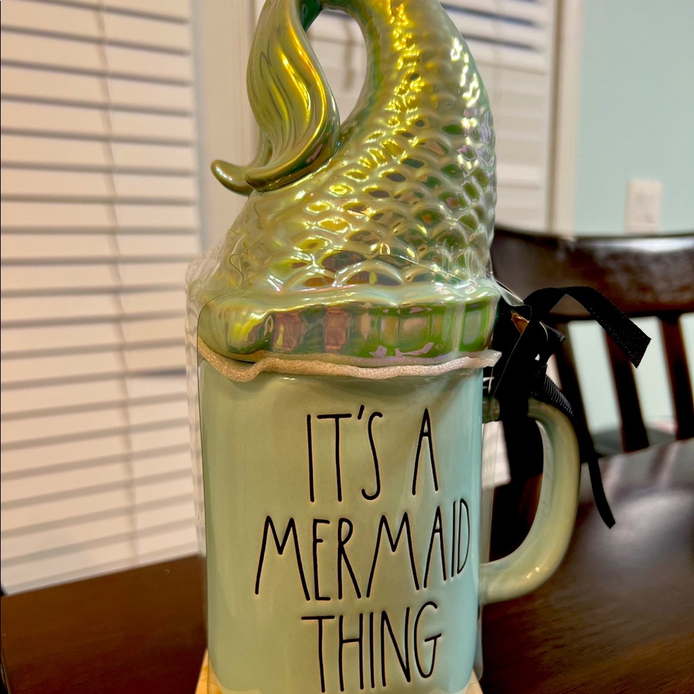 Rae Dunn Ariel Mug with Lid. NEW with Tags!